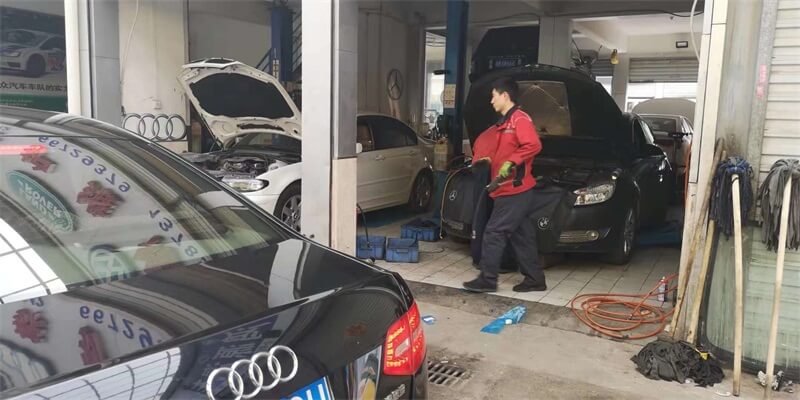 济南宝马汽车专修：汽车自动驾驶技术的原理以及未来挑战